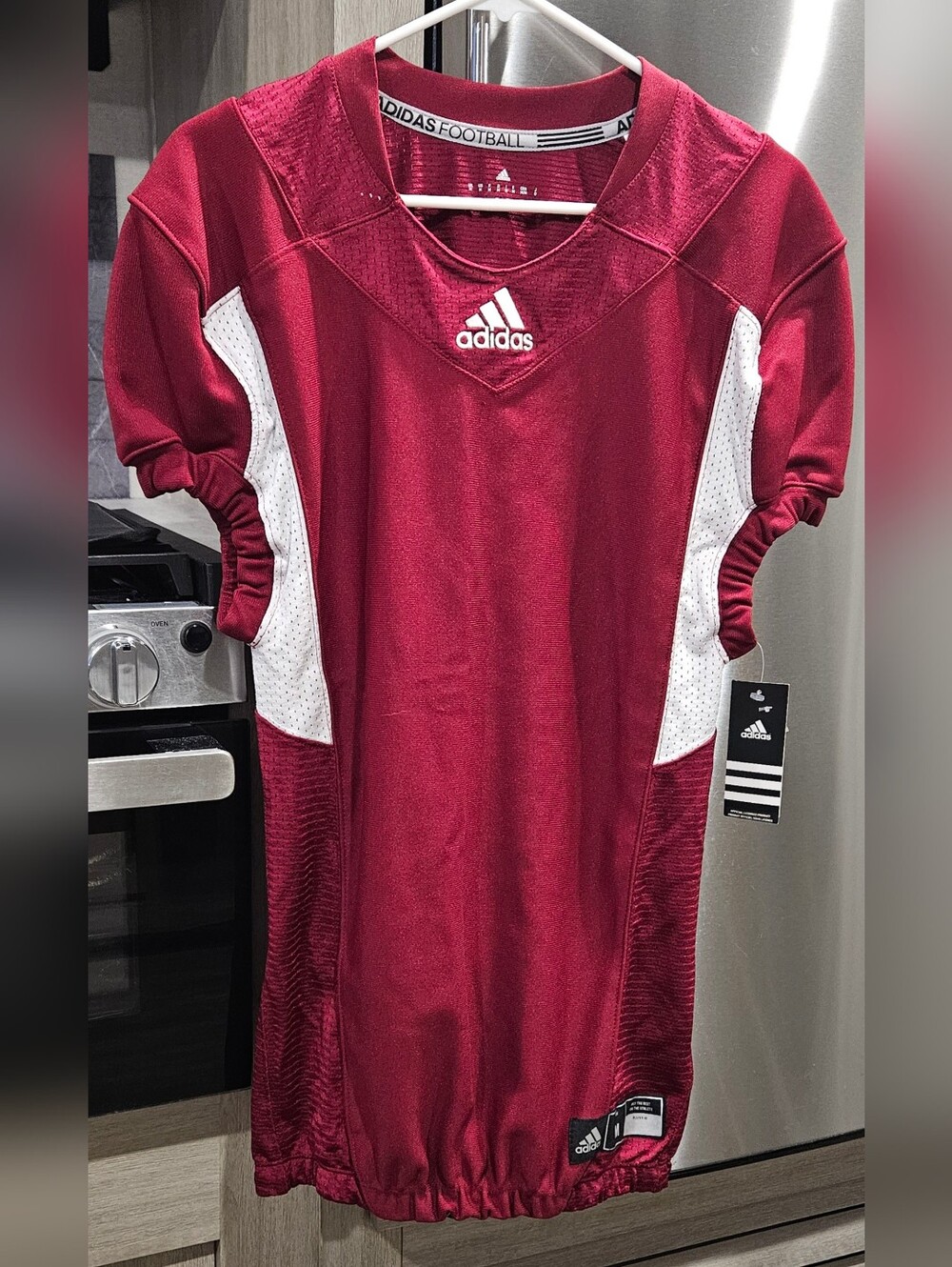 NWT Adidas Men’s Techfit Hyped J Football Jersey Size M Collegiate Burgundy